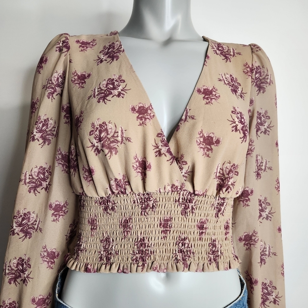 Aritzia Wilfred Wistful Floral Print Smocked V Neck Blouse Size S - Picture 3 of 15